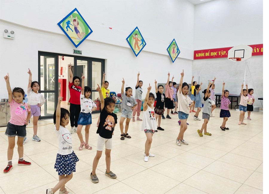 Phong phú các hoạt động hè cho học sinh trường Tiểu học Phan Chu Trinh