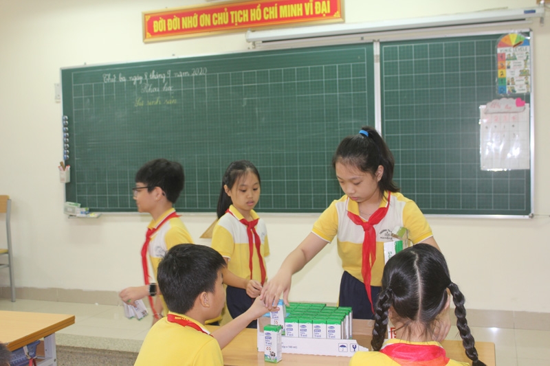Sữa học đường chắp cánh những ước mơ 4916 sua2