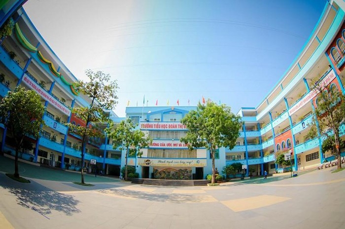 Trường Tiểu học Đoàn Thị Điểm kỷ luật 2 nhân viên sau sự việc học sinh lớp 3 bị bỏ quên trên xe