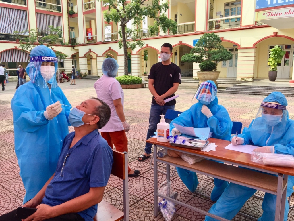 Y, bác sĩ Hưng Yên chung sức cùng Thủ đô đẩy lùi dịch Covid-19