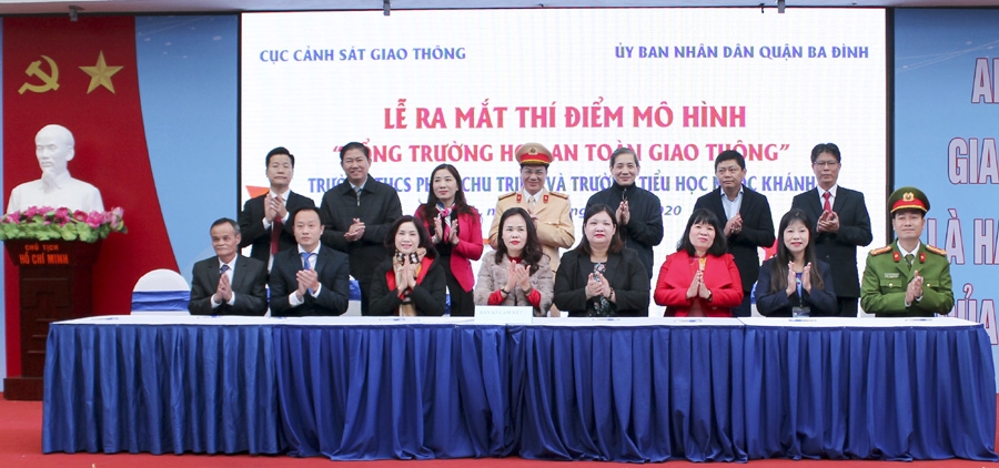 Hà Nội ra mắt mô hình “Cổng trường học an toàn giao thông”