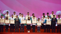 Tuyên dương 130 học sinh, sinh viên xuất sắc tiêu biểu học tập và làm theo tư tưởng, đạo đức Hồ Chí Minh