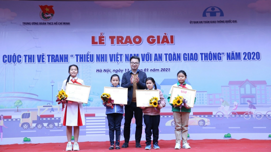 Các tác giả đoạt giải Nhì 