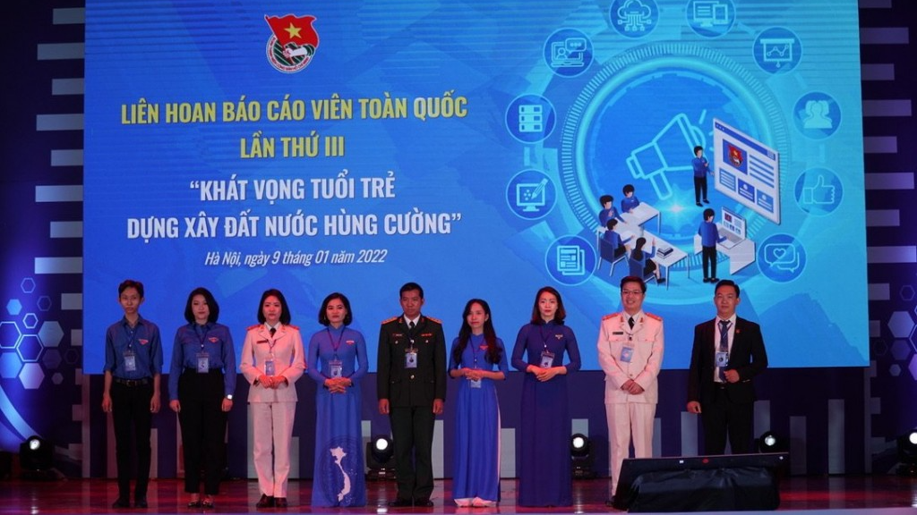 Các thí sinh tham dự vòng chung kết liên hoan