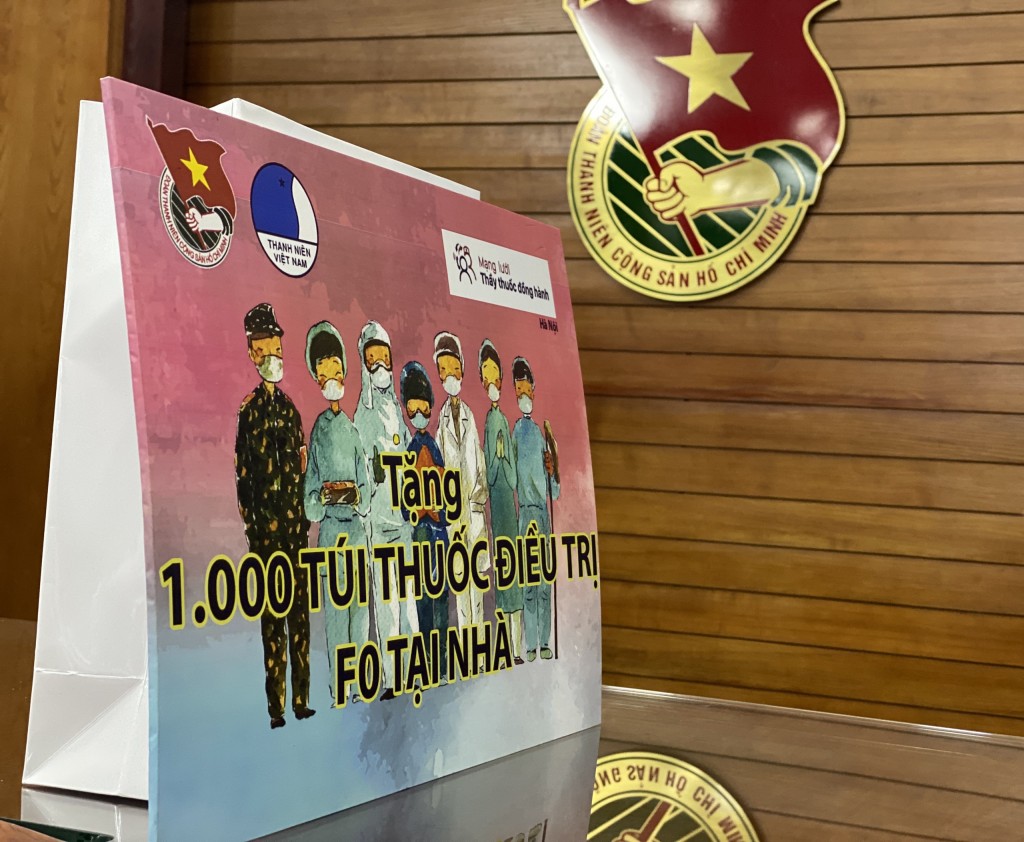 Thành đoàn Hà Nội tiếp nhận các nguồn lực phục vụ phòng chống dịch COVID-19