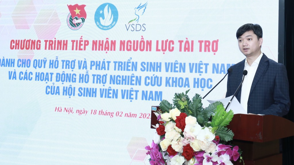 Bí thư Trung ương Đoàn, Chủ tịch Trung ương Hội Sinh viên Việt Nam Nguyễn Minh Triết phát biểu tại hội nghị 