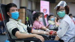 “Chung dòng máu Việt” gửi tặng 15.000 đơn vị máu an toàn