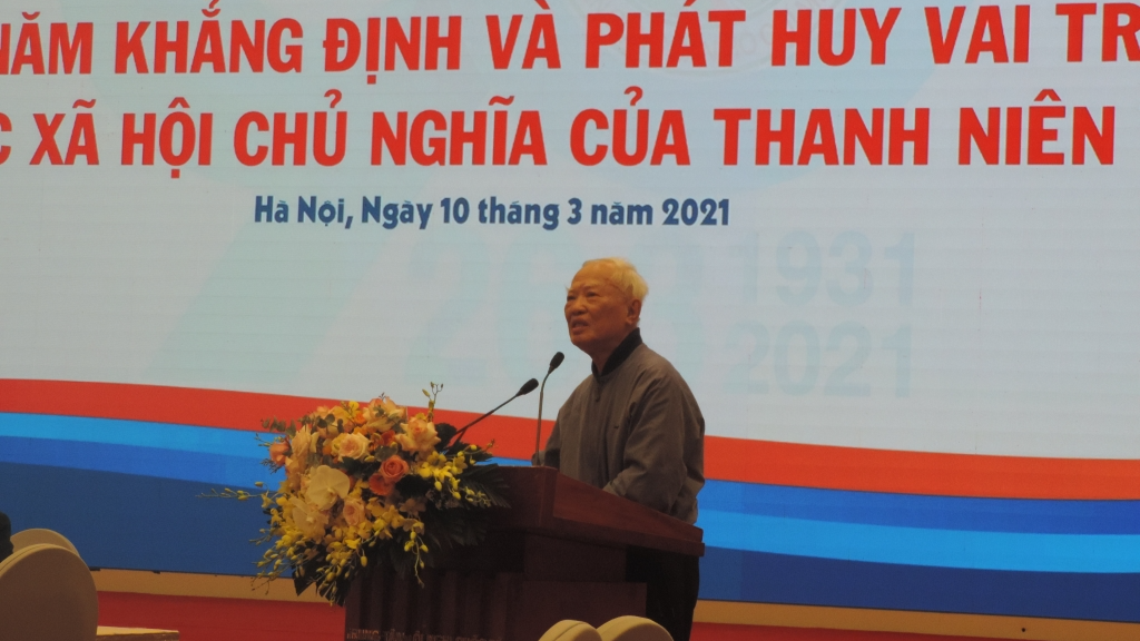 Nguyên Phó Thủ tướng Vũ Khoan phát biểu tại hội thảo 