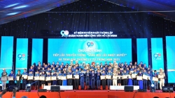 Vinh danh 98 cán bộ đoàn tiêu biểu nhận Giải thưởng Lý Tự Trọng năm 2021