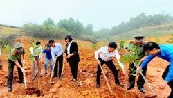 Khởi công công trình “Vườn cây thanh niên” tại xã Xuân Sơn
