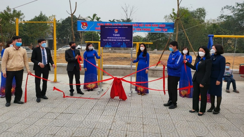 Lễ khánh thành công trình thanh niên sân chơi thiếu nhi phường Xuân Khanh, thị xã Sơn Tây