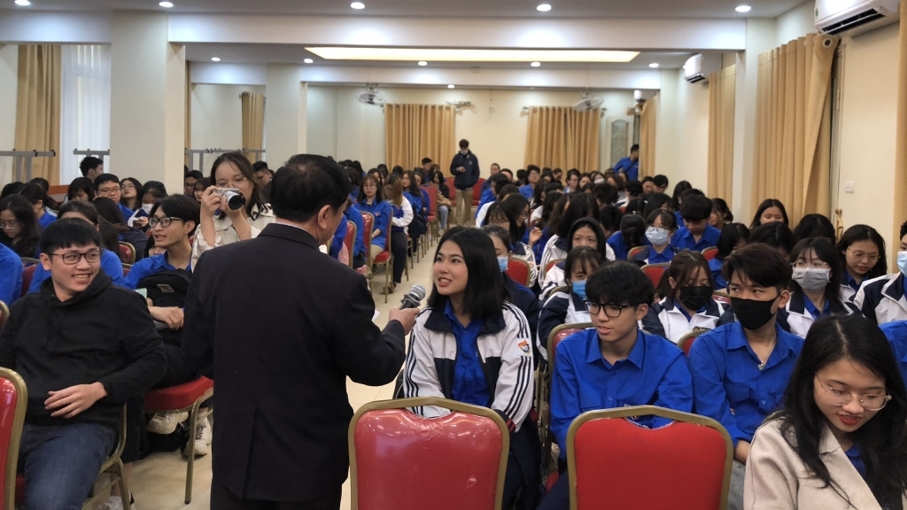 Lớp tập huấn bồi dưỡng kỹ  năng cán bộ Đoàn - Hội - Đội 
