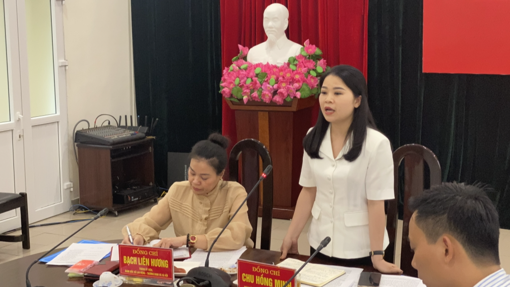 Đồng chí Chu Hồng Minh, Thành ủy viên, Bí thư Thành đoàn Hà Nội phát biểu tại hội nghị 