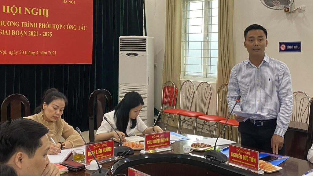 Đồng chí Nguyễn Đức Tiến, Phó Bí thư Thường trực Thành đoàn Hà Nội chia sẻ ý kiến tại hội nghị