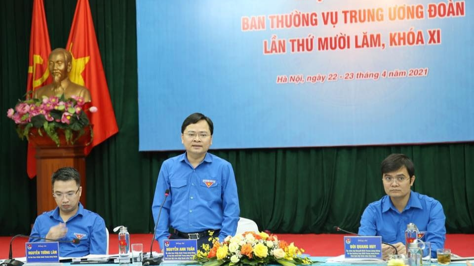 Đồng chí Nguyễn Anh Tuấn, Ủy viên Trung ương Đảng, Bí thư thứ nhất Trung ương Đoàn, Chủ tịch Hội LHTN Việt Nam phát biểu tại hội nghị 