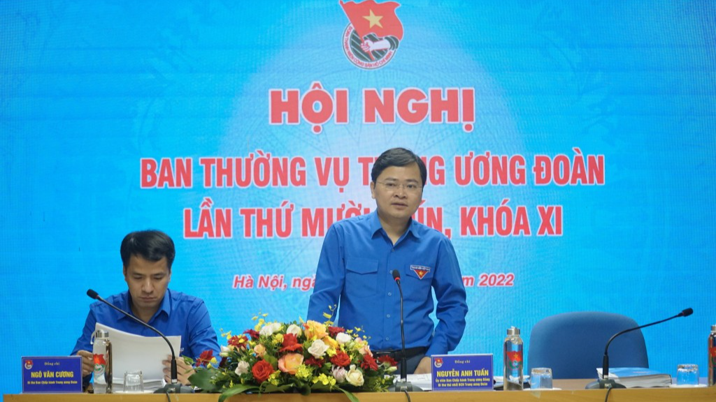 Bí thư thứ nhất Trung ương Đoàn Nguyễn Anh Tuấn phát biểu tại hội nghị 