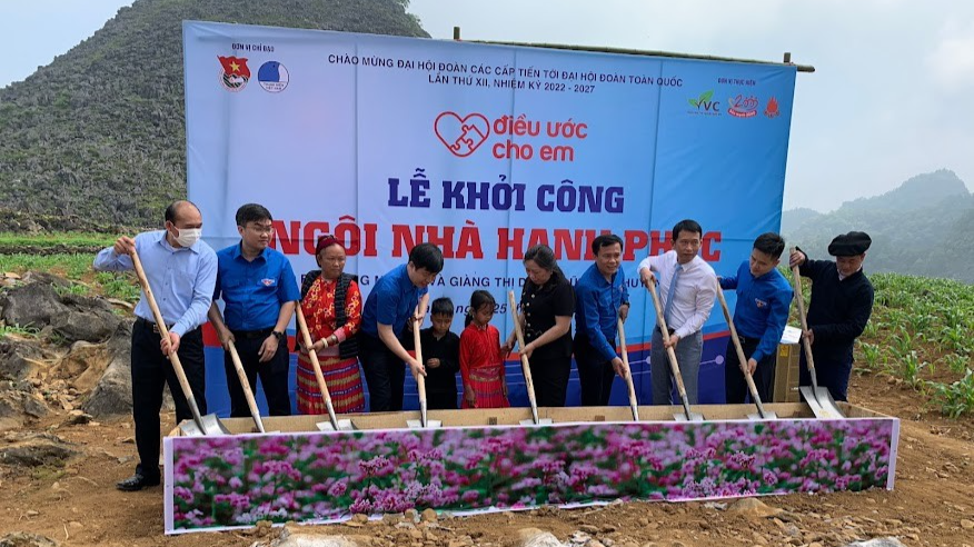 Đưa văn hóa truyền thống vào trường học tại Hà Giang