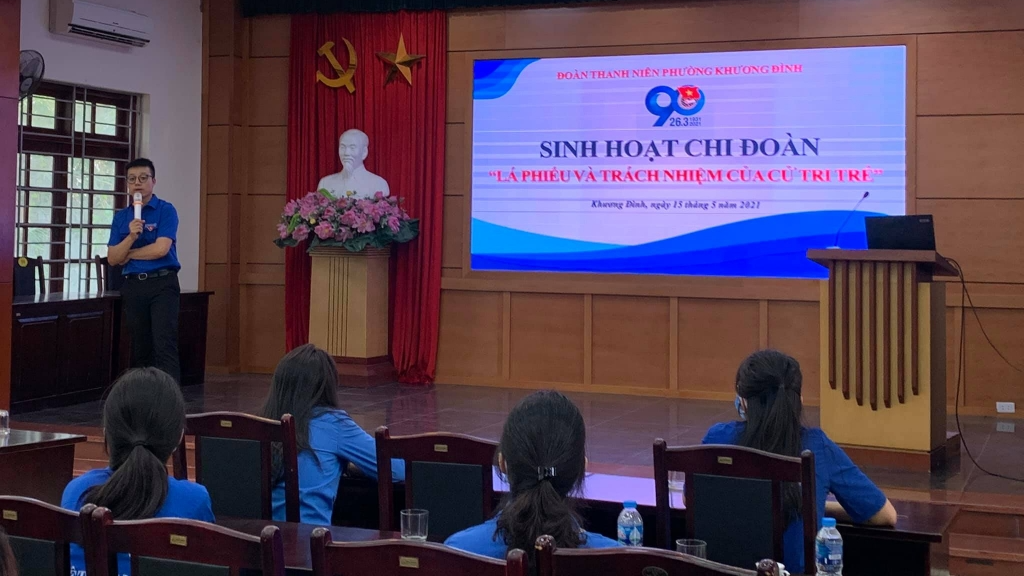 Lá phiếu và trách nhiệm của cử tri trẻ