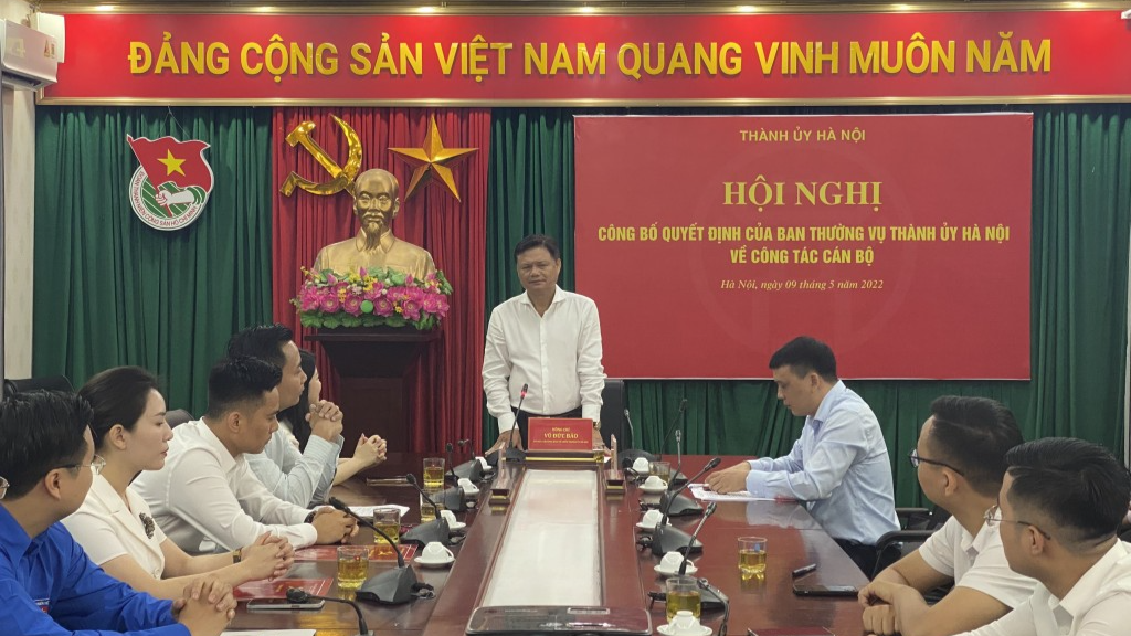 Hội nghị công bố quyết định về công tác cán bộ