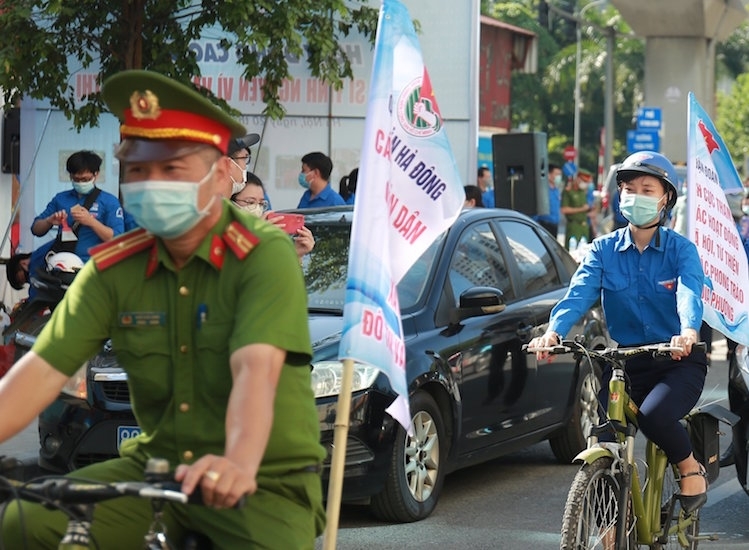 Đoàn viên, thanh niên Thủ đô đạp xe tuyên truyền vì văn minh đô thị