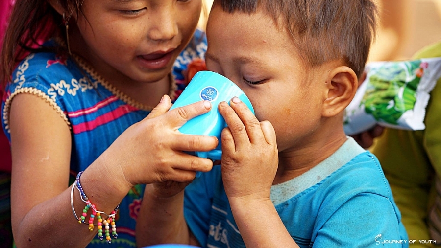 Chàng trai trẻ nặng lòng với bà con vùng cao