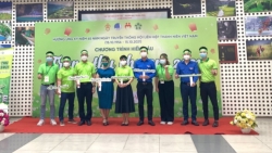 Hà Nội: Hiến máu tình nguyện mang Trung thu ấm áp tới bệnh nhi