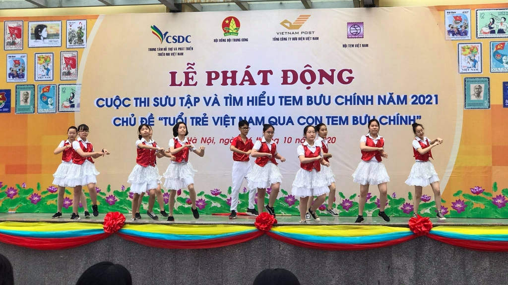 Lễ phát động sưu tập và tìm hiểu con tem Bưu chính 2021