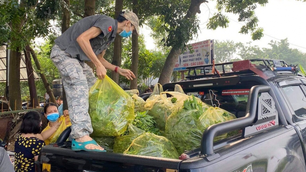 Hỗ Trợ vận chuyển rau xanh từ Ba Vì về các bếp ăn 0đ của Thành đoàn - Hội LHTN TP Hà Nội (8/2021)