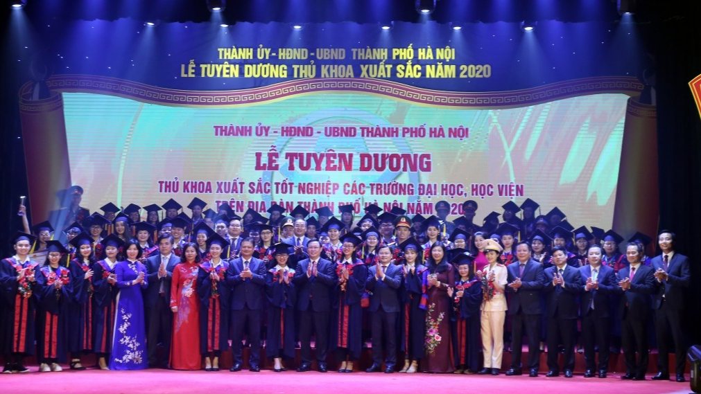 Lễ tuyên dương Thủ khoa xuất sắc tốt nghiệp các trường đại học, học viện thành phố Hà Nội năm 2020