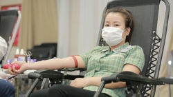 “Chung dòng máu Việt” trao tặng giọt máu nghĩa tình tới bệnh nhân