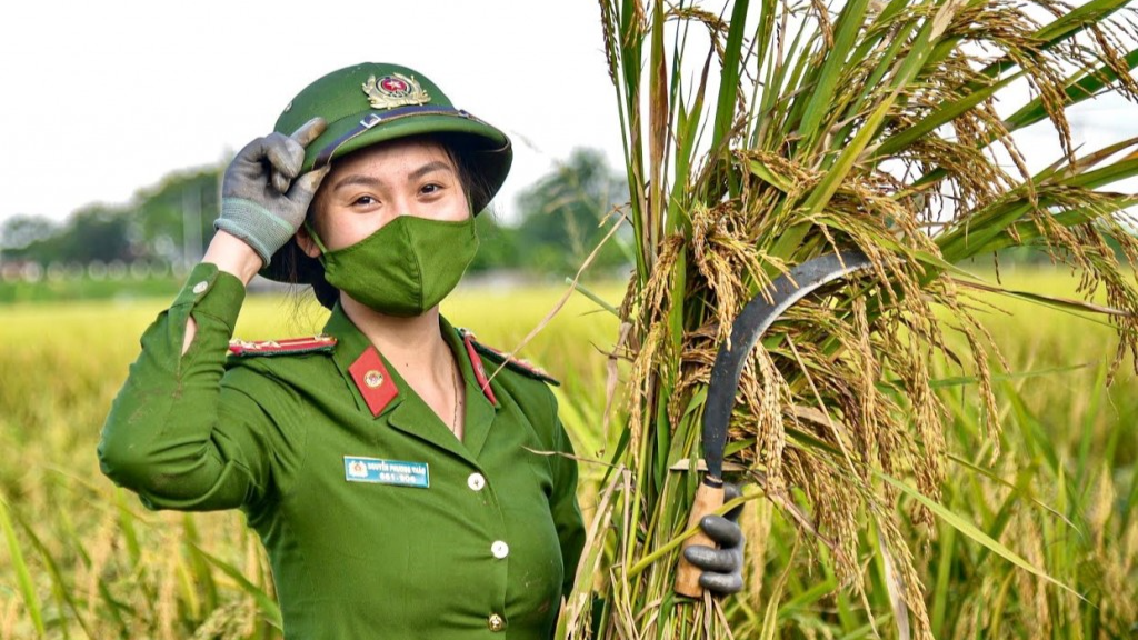 Thượng úy Nguyễn Phương Thảo 