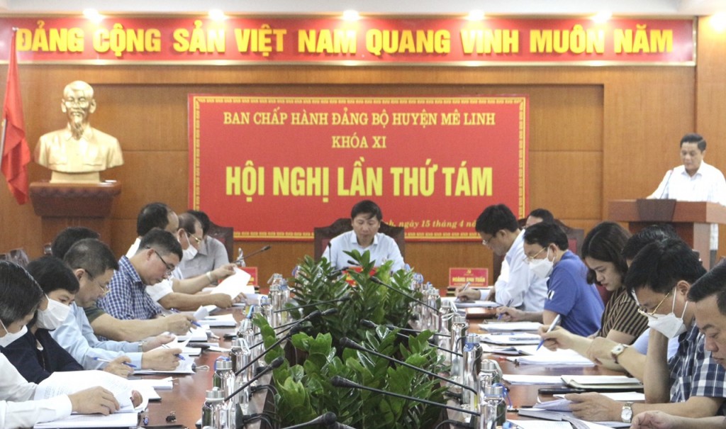 Toàn cảnh Hội nghị lần thứ Tám Ban Chấp hành Đảng bộ huyện Mê Linh khóa XI, nhiệm kỳ 2020- 2025