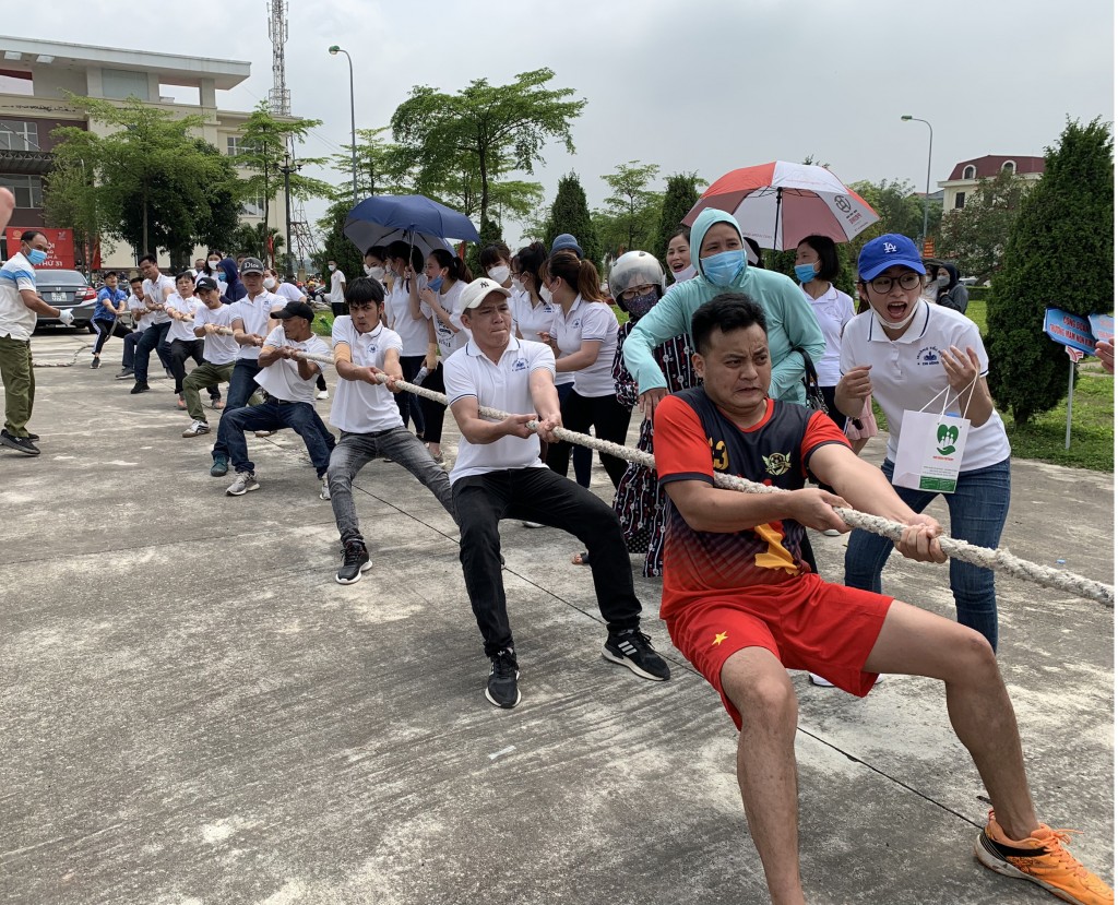 Tham gia Hội khỏe có hơn 1.000 vận động viên và cổ động viên đến từ 71 Công đoàn cơ sở