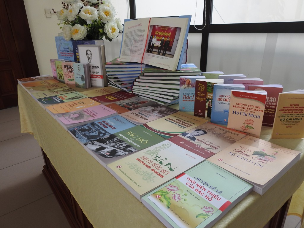 Tại Đại hội lần này, Chi đoàn cơ quan Dân Đảng đã triển khai một số hoạt động nhằm tạo sự đổi mới, phong phú như giới thiệu triển lãm sách với chủ đề “Thanh niên học và làm theo lời Bác”