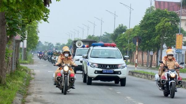 Tuyên truyền đảm bảo ATGT, trật tự đô thị, trật tự công cộng, vệ sinh môi trường