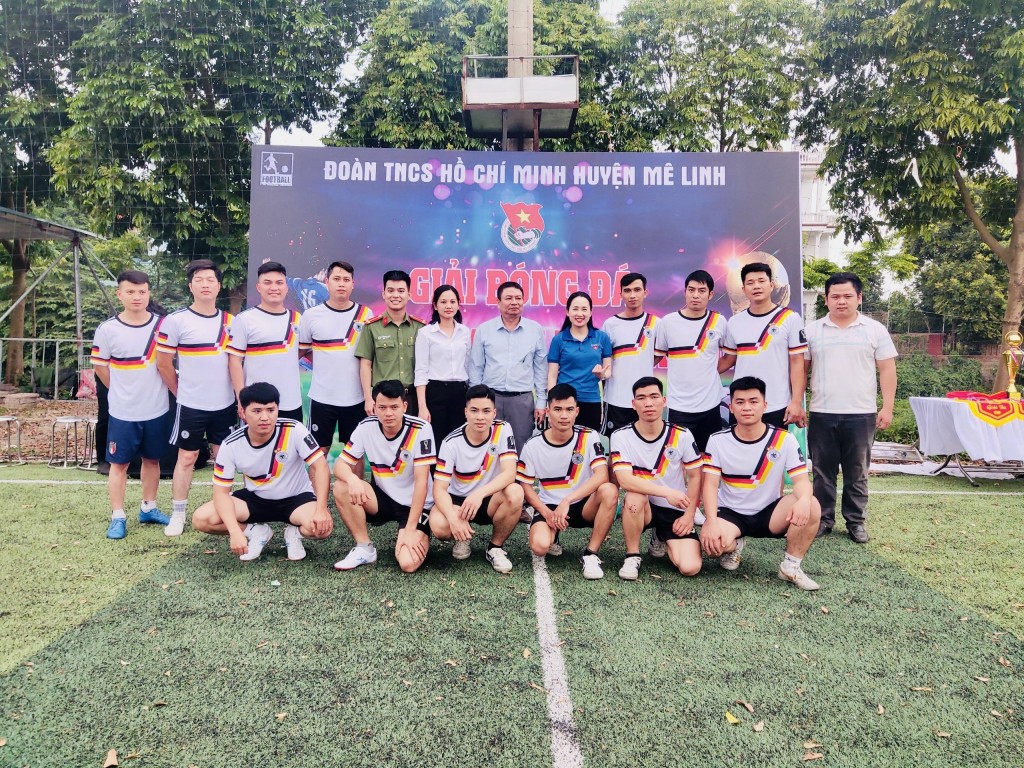 Các đội bóng huyện Mê Linh hừng hực khí thế trước giải đấu tranh cúp Hai Bà Trưng