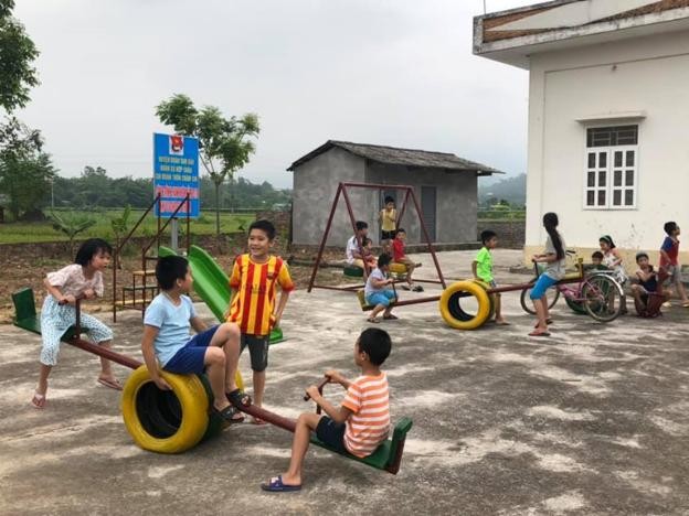 Điểm sinh hoạt, vui chơi cho thiếu nhi tại nhà văn hóa thôn Mạnh Trữ, xã Chu Phan