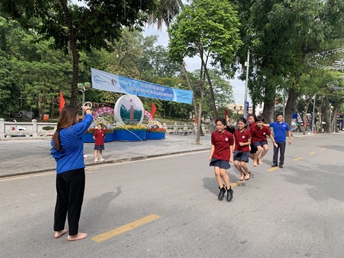 Trò chơi dân gian tại phố đi bộ Sơn Tây