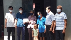 Hai hộ nghèo được vào nhà mới tại huyện Thanh Oai