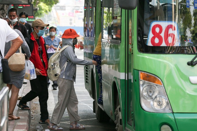 Giới trẻ ngày càng ưa chuộng phương tiện công cộng