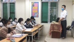 Học sinh khối 9 tại huyện Mê Linh nô nức đến trường học trực tiếp