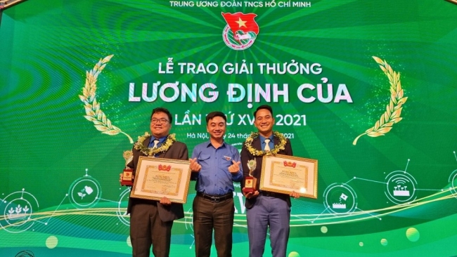 Thanh niên 8X “rinh” giải thưởng Lương Định Của nhờ trải nghiệm thời du học
