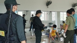 Bình Dương: Một người Trung Quốc cưa cửa bệnh viện trốn cách ly