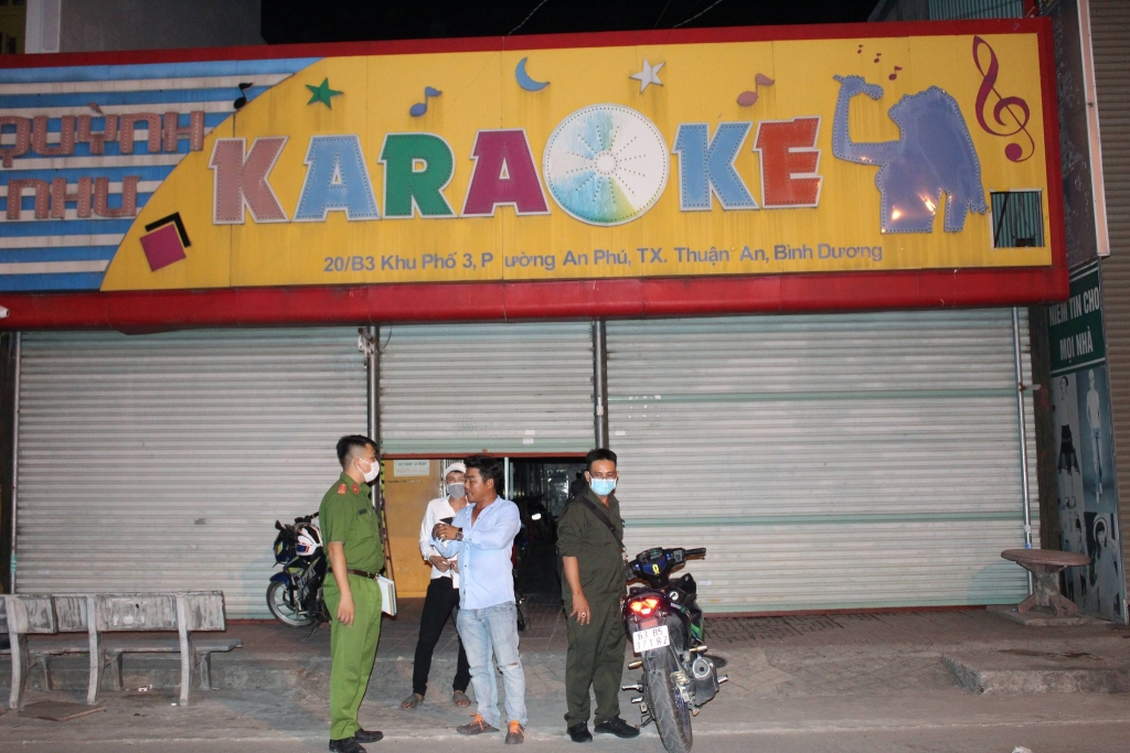 Bình Dương: Hoạt động bất chấp chỉ thị chống dịch, quán karaoke bị xử lý