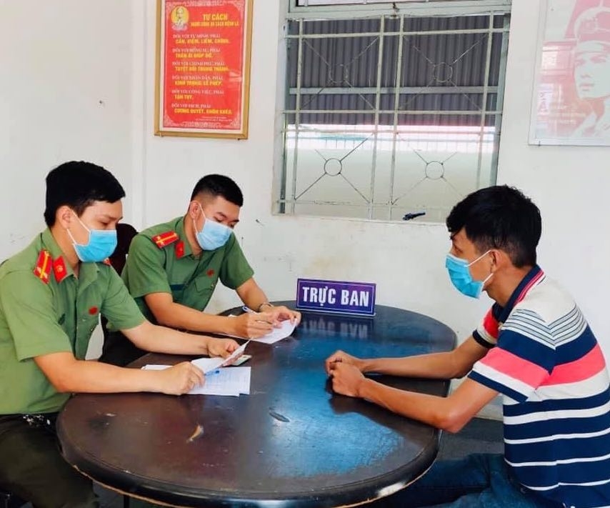 Bình Dương: Thanh niên lên mạng dạy cách thông chốt kiểm dịch bị xử lý