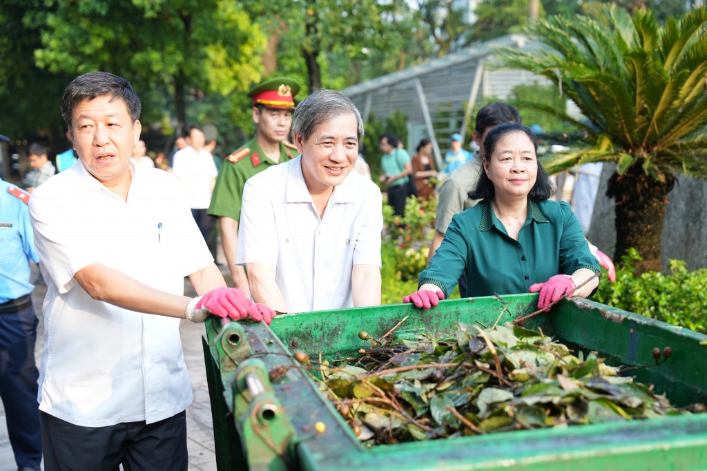 Thủ đô nỗ lực tổng vệ sinh môi trường đô thị