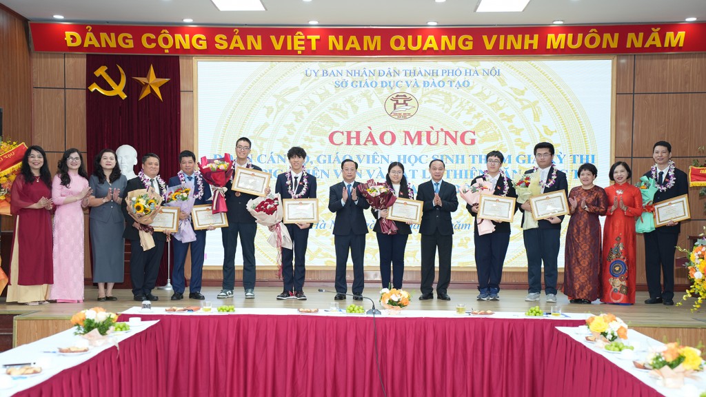 Dấu ấn bản lĩnh và trí tuệ Việt