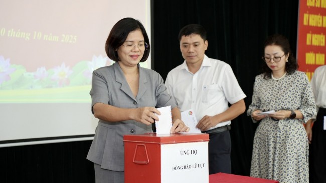 Phường Láng huy động hơn 255 triệu đồng giúp người nghèo và vùng bão
