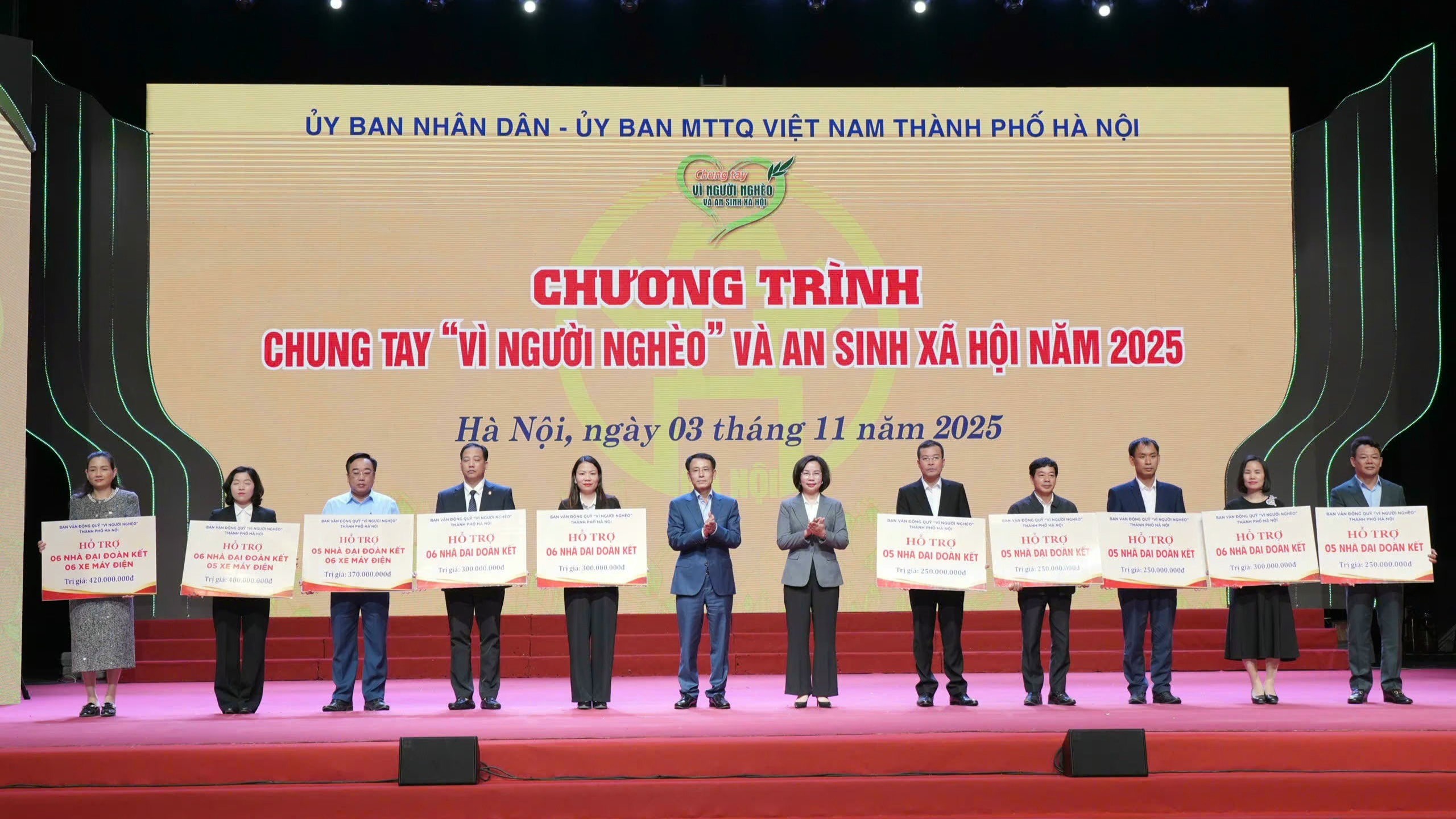 Hà Nội tiếp nhận hơn 93 tỷ đồng ủng hộ, đăng ký ủng hộ người nghèo