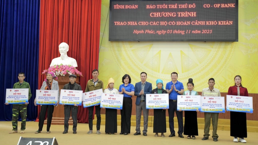 9 căn nhà nhân ái thắp sáng niềm tin tại xã Hạnh Phúc sau bão